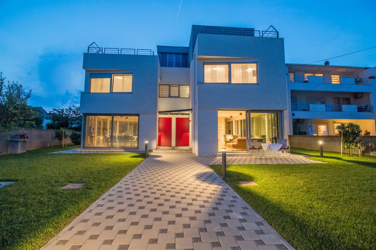 Caisa- Luxury Apartment 20 M From The Sea Zara Esterno foto