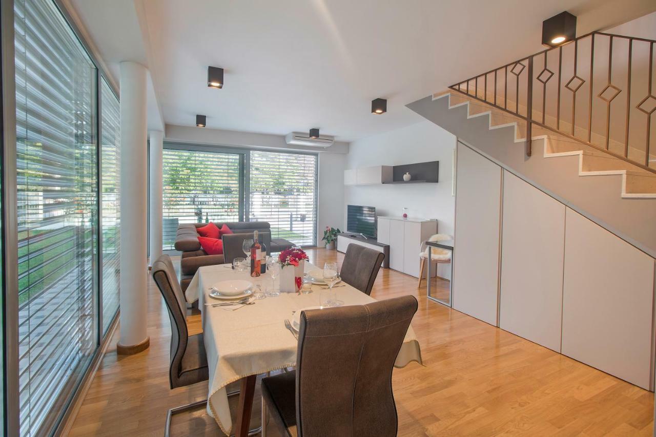 Caisa- Luxury Apartment 20 M From The Sea Zara Esterno foto