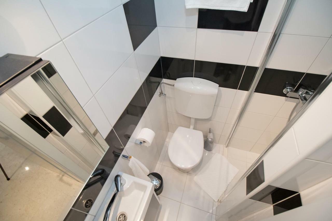 Caisa- Luxury Apartment 20 M From The Sea Zara Esterno foto