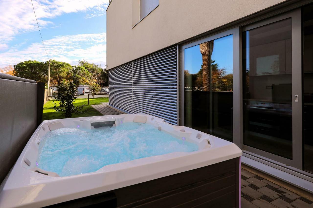 Caisa- Luxury Apartment 20 M From The Sea Zara Esterno foto